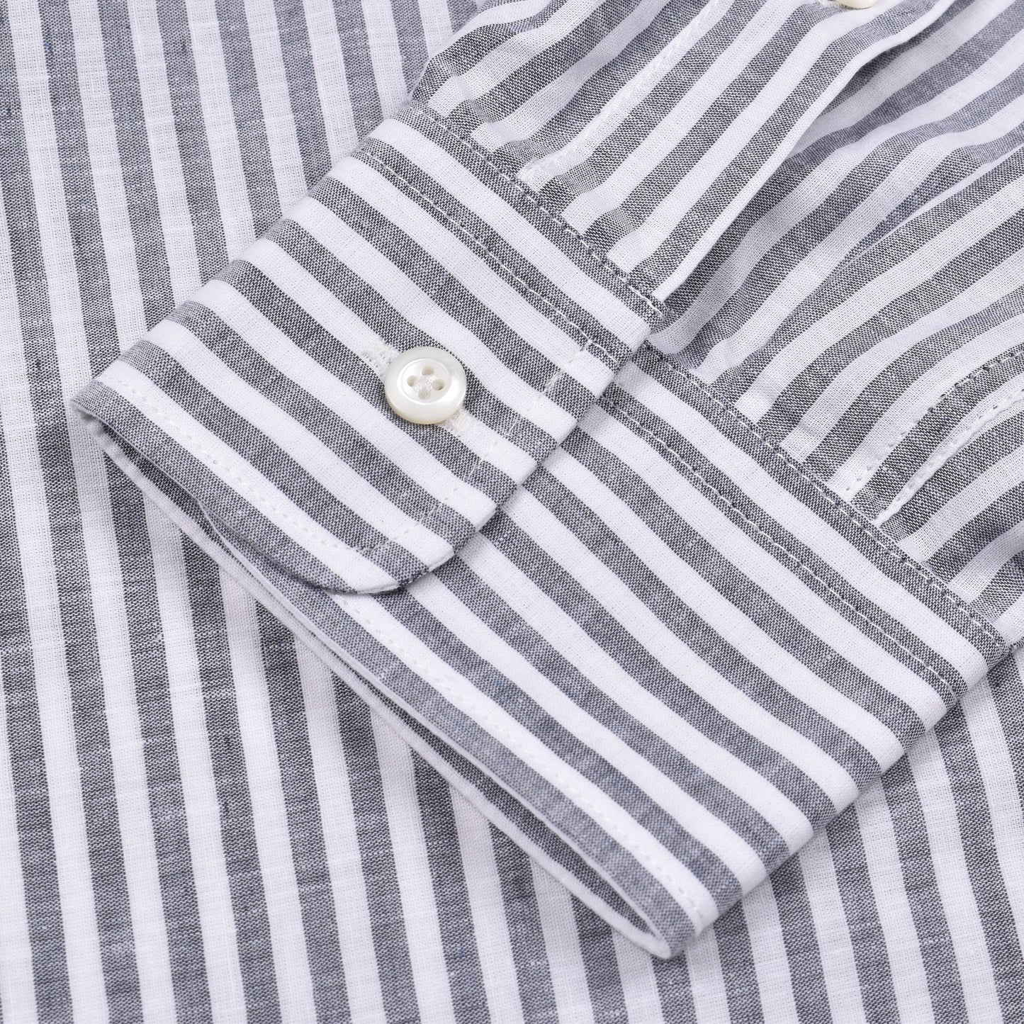 BRUNELLO CUCINELLI MEN'S CASUAL LONG SLEEVE BUTTON DOWN STRIPED SHIRT