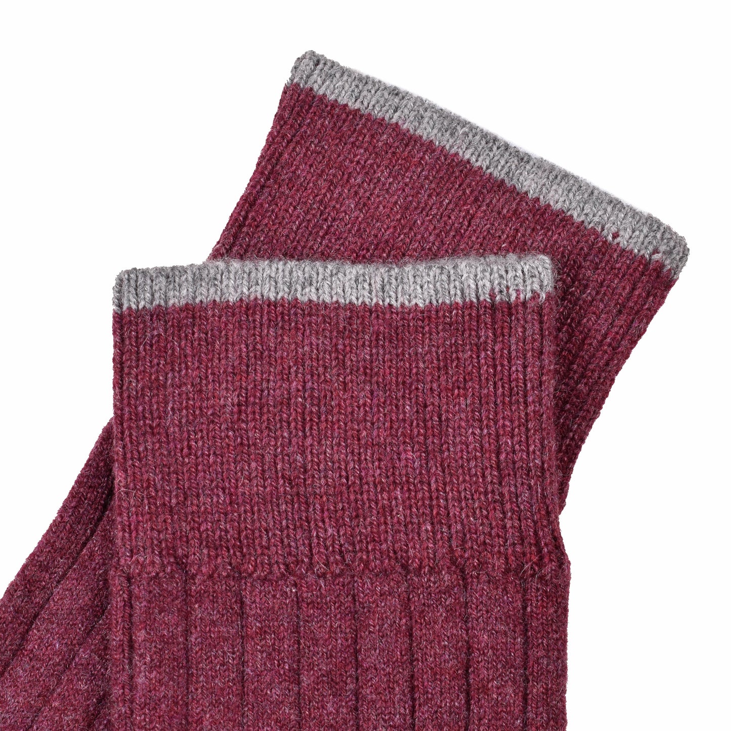 BRUNELLO CUCINELLI MEN'S 100% CASHMERE MEDIUM WEIGHT KNEE HIGH SOCKS